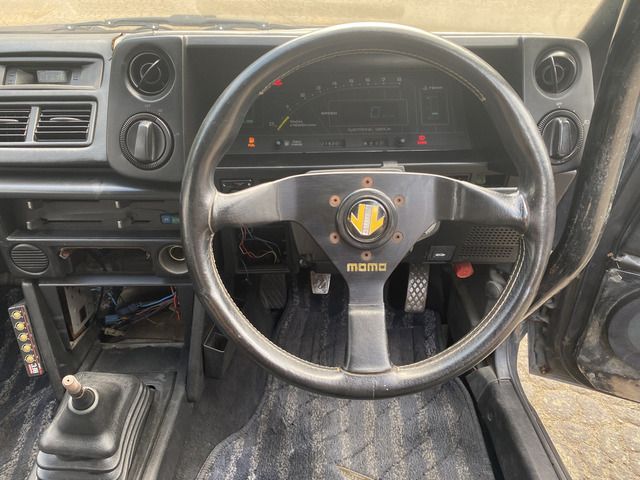 TOYOTA COROLLA LEVIN 1986 Image 31