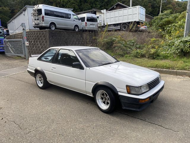 TOYOTA COROLLA LEVIN 1986 Image 31