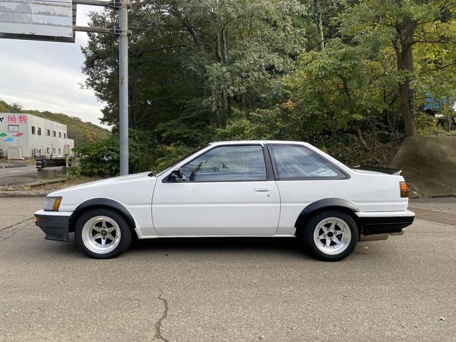 TOYOTA COROLLA LEVIN 1986 Image 31