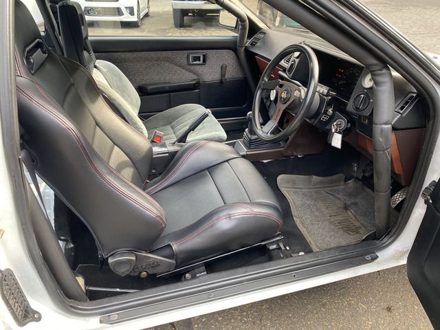 TOYOTA COROLLA LEVIN 1986 Image 31