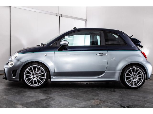 FIAT ABARTH 695C 2019 Image 31