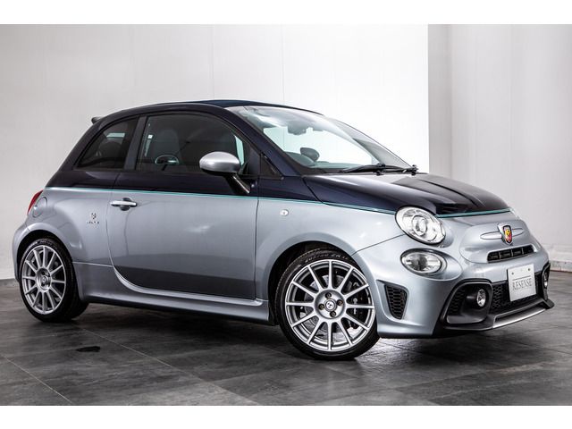 FIAT ABARTH 695C 2019 Image 31