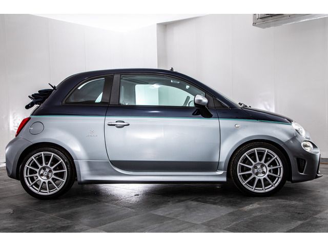 FIAT ABARTH 695C 2019 Image 31