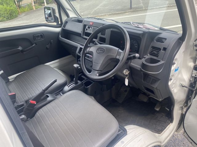 DAIHATSU HIJET TRUCK 2017 Image 31