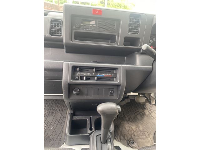 DAIHATSU HIJET TRUCK 2017 Image 31