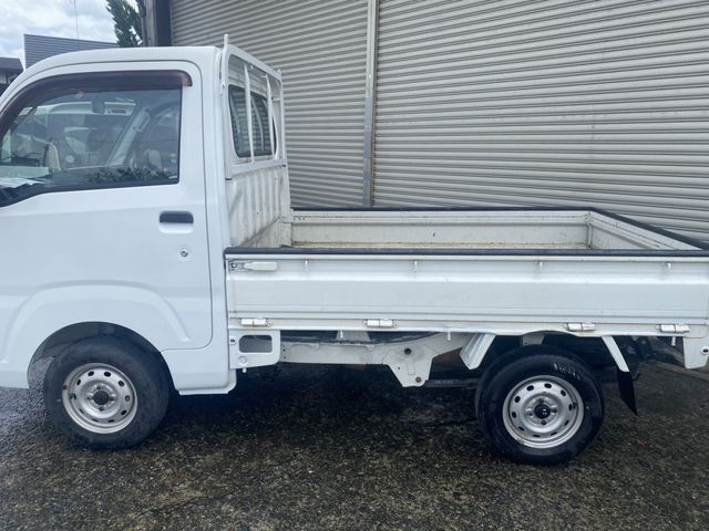 DAIHATSU HIJET TRUCK 2017 Image 31