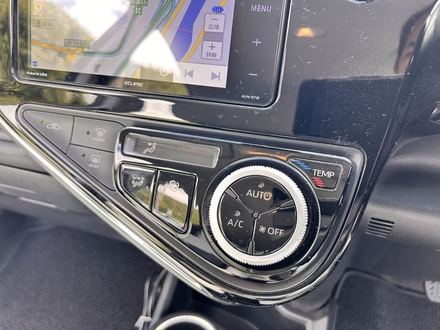 TOYOTA AQUA 2017 Image 31