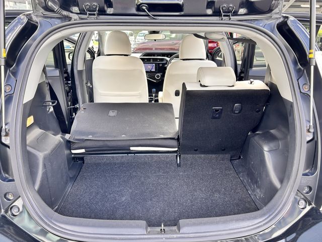 TOYOTA AQUA 2017 Image 31