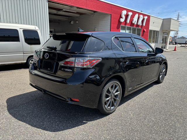 TOYOTA LEXUS CT200H 2012 Image 31