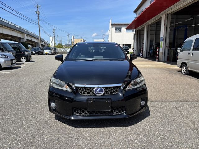 TOYOTA LEXUS CT200H 2012 Image 31