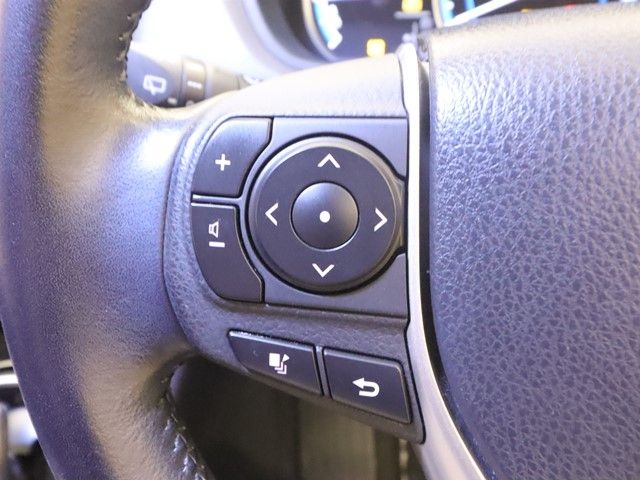 TOYOTA VOXY HYBRID 2016 Image 31