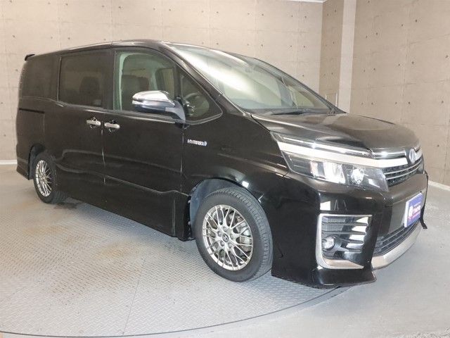 TOYOTA VOXY HYBRID 2016 Image 31