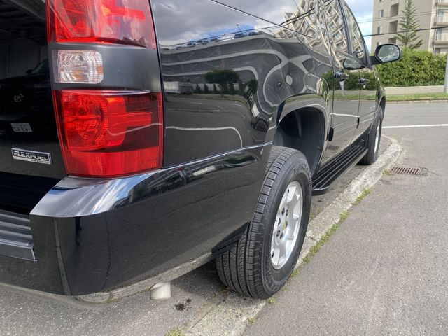 CHEVROLET SUBURBAN 2012 Image 31