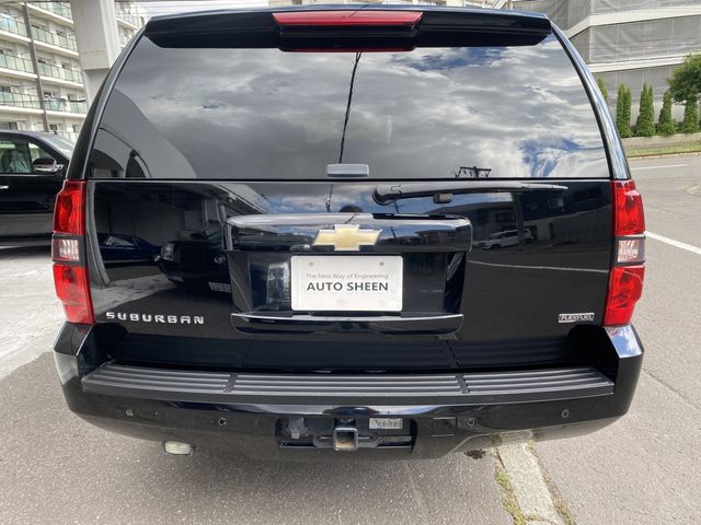 CHEVROLET SUBURBAN 2012 Image 31