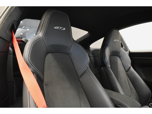 PORSCHE 911 2022 Image 31