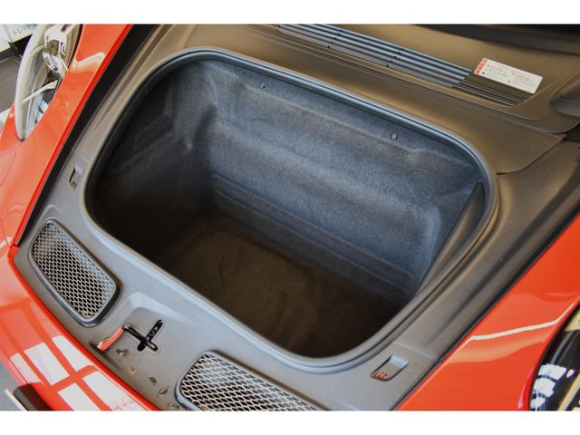 PORSCHE 911 2022 Image 31