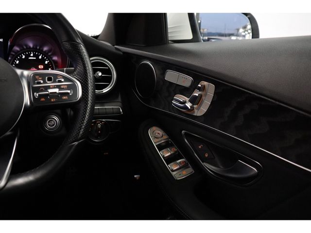 MERCEDES BENZ C CLAS 2018 Image 31