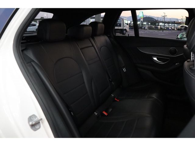 MERCEDES BENZ C CLAS 2018 Image 31