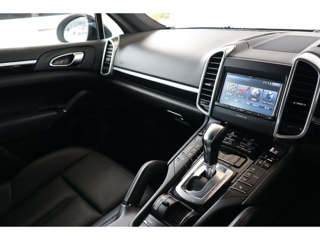 PORSCHE CAYENNE 2014 Image 31