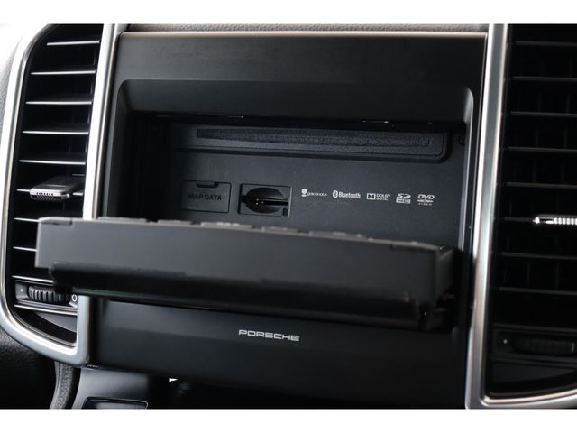 PORSCHE CAYENNE 2014 Image 31