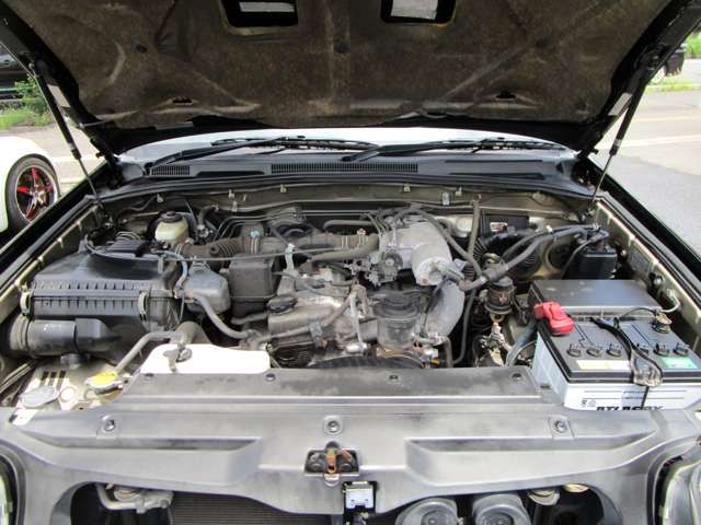 TOYOTA HILUXSURF WAGON 4WD 2002 Image 31