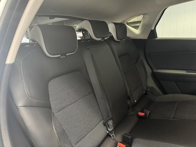 RENAULT CAPTUR 2023 Image 31