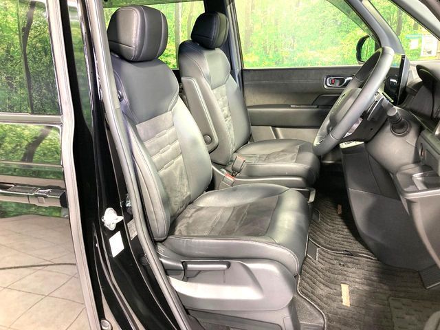 HONDA STEPWAGON E:HEV SPAD 2022 Image 31