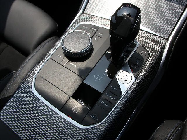 BMW 3SERIES SEDAN 2019 Image 31