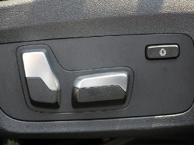 BMW 3SERIES SEDAN 2019 Image 31