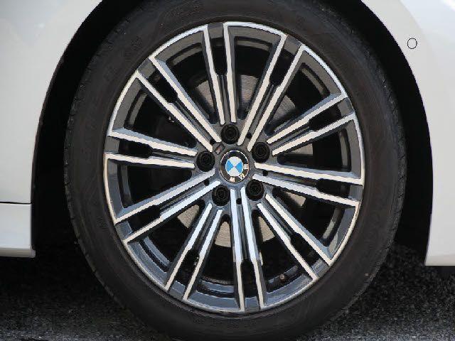 BMW 3SERIES SEDAN 2019 Image 31