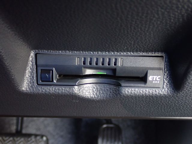 TOYOTA YARIS 2022 Image 31