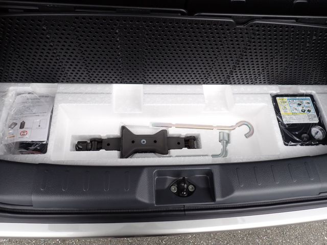 SUZUKI HUSTLER 2019 Image 31