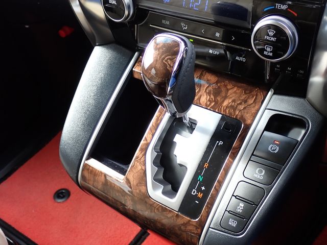 TOYOTA ALPHARD 2020 Image 31