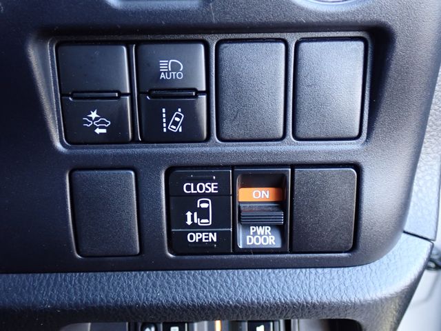 TOYOTA NOAH 2020 Image 31