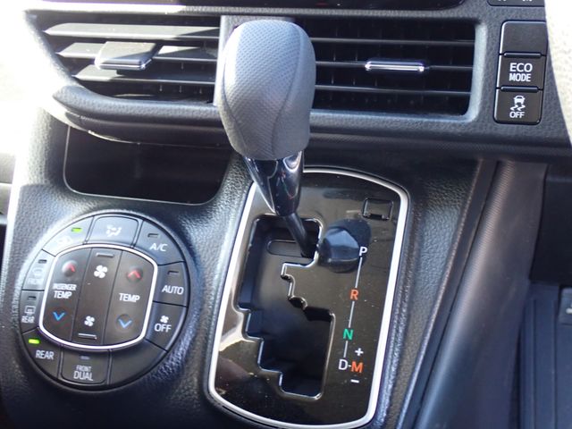 TOYOTA NOAH 2020 Image 31