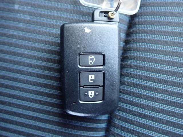 TOYOTA NOAH 2020 Image 31