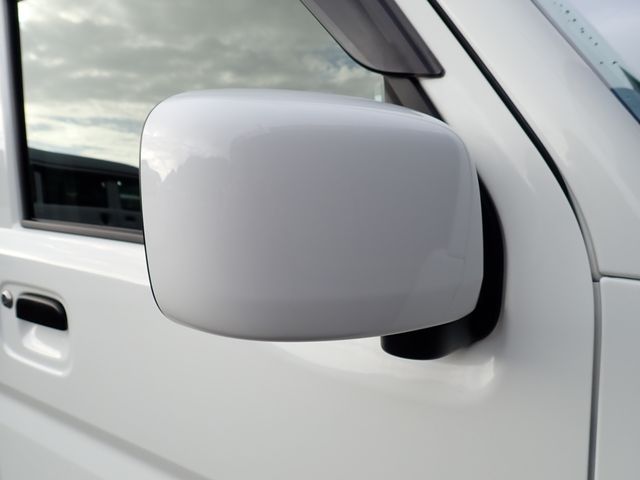 NISSAN NV100 CLIPPER 2024 Image 31