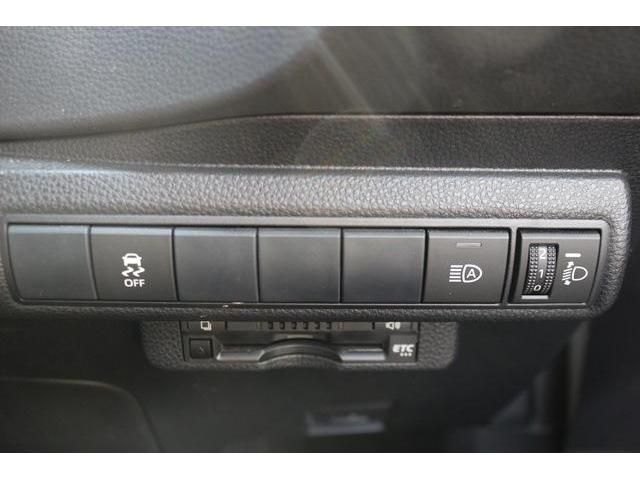 TOYOTA COROLLA SPORT HYBRID 2018 Image 31