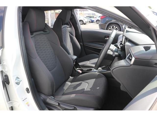 TOYOTA COROLLA SPORT HYBRID 2018 Image 31