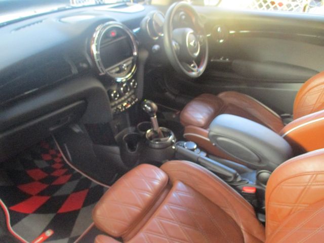 BMW MINI OPEN 2017 Image 31