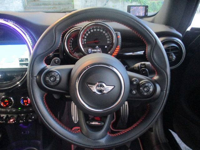 BMW MINI OPEN 2017 Image 31