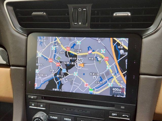 PORSCHE 911 2018 Image 31