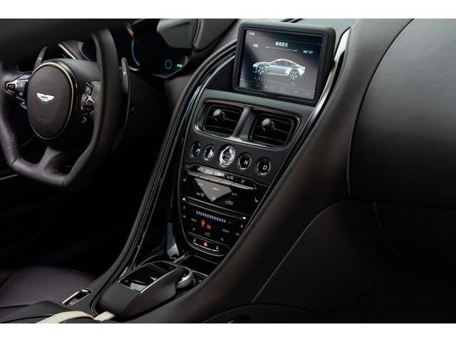 ASTON MARTIN ASTON MARTIN 2023 Image 31