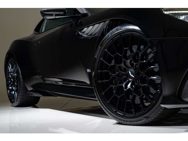 ASTON MARTIN ASTON MARTIN 2023 Image 31