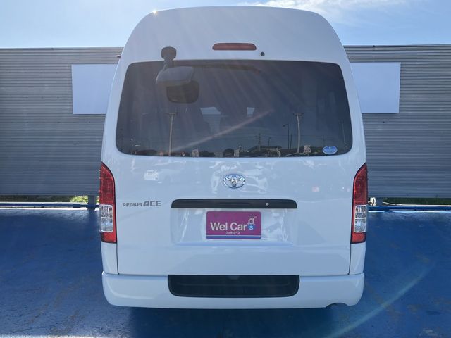 TOYOTA REGIUSACE VAN 4WD 2020 Image 31