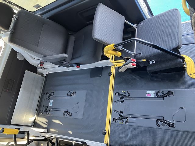 TOYOTA REGIUSACE VAN 4WD 2020 Image 31