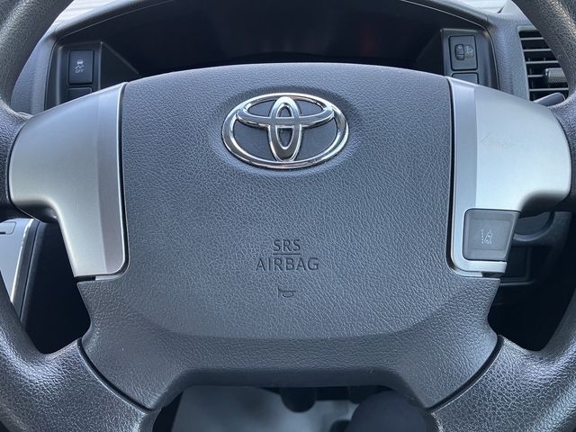 TOYOTA REGIUSACE VAN 4WD 2020 Image 31