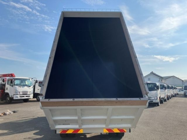 ISUZU ELF 2024 Image 31