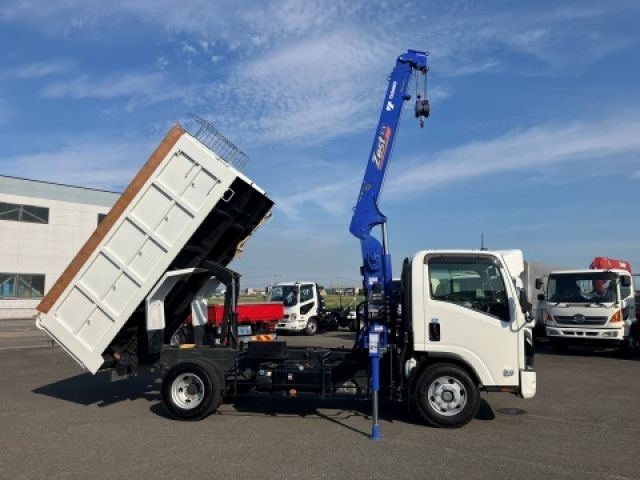 ISUZU ELF 2024 Image 31