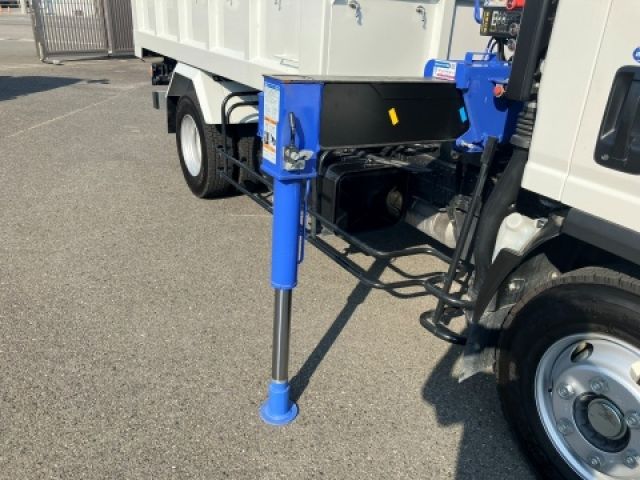 ISUZU ELF 2024 Image 31